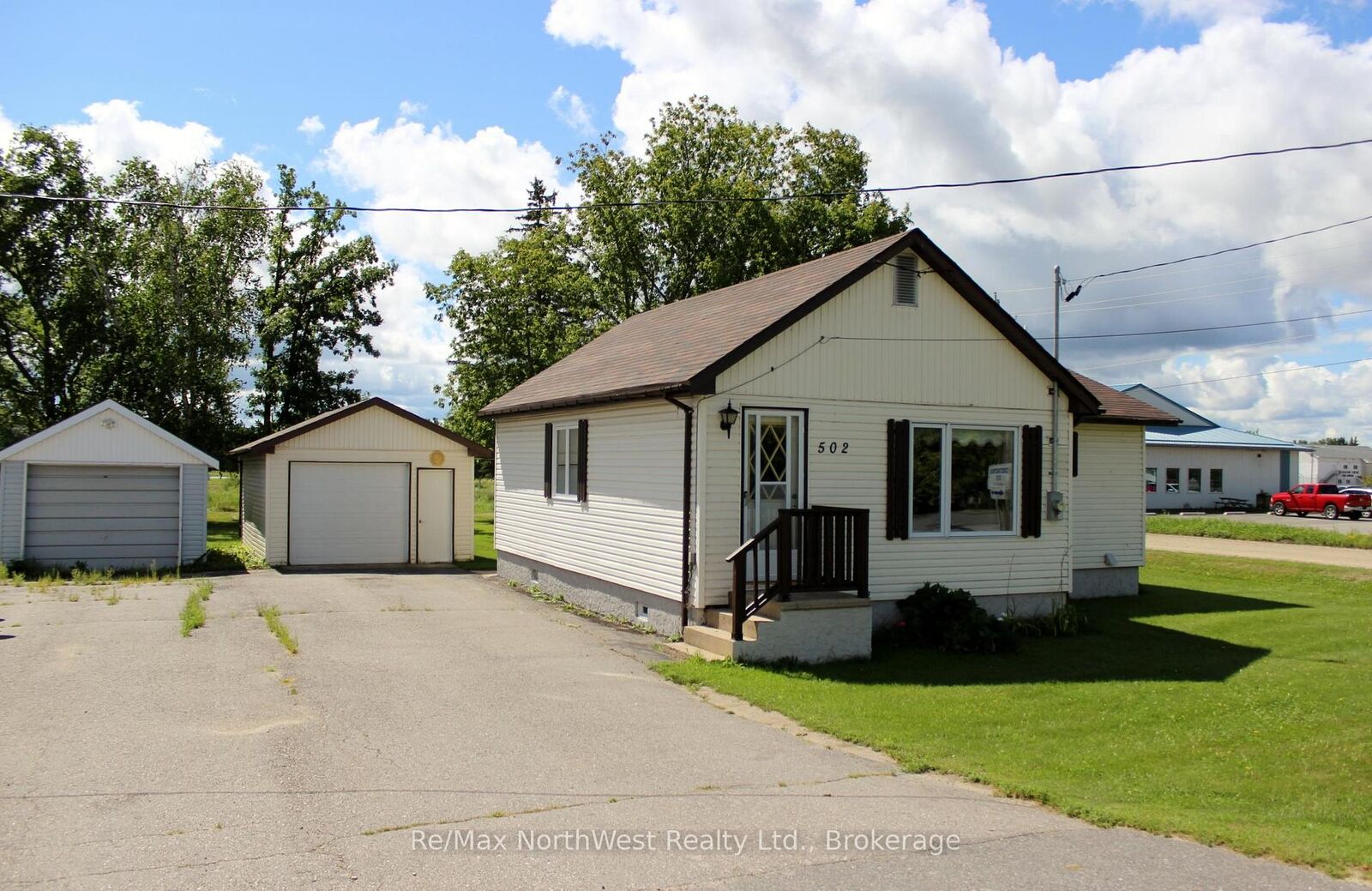 Property Photo:  502 Atwood Avenue  ON P0W 1L0 