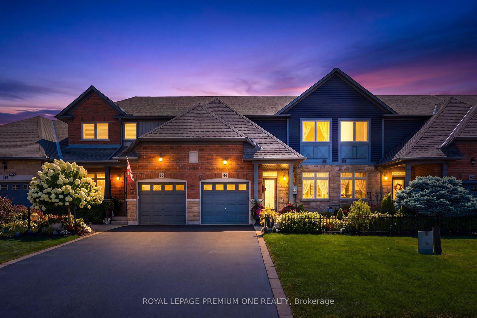 Property Photo: 44 Conrad Place ON L3M 5S5