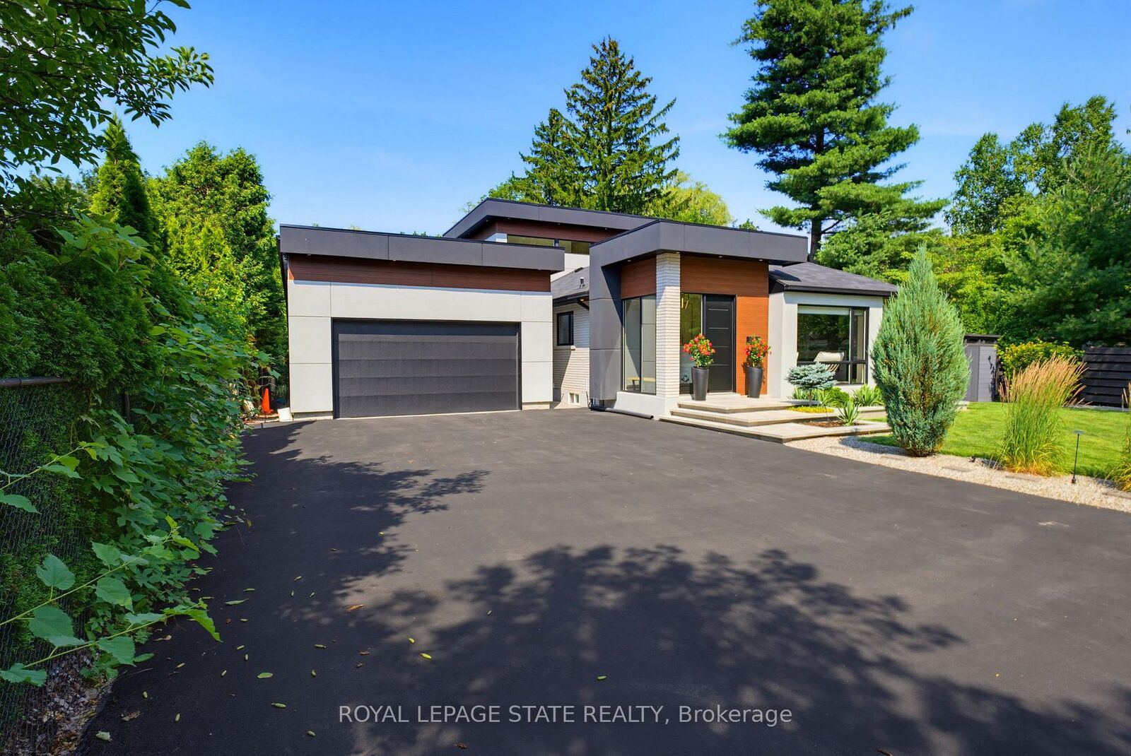 Property Photo: 282 Robina Road ON L9G 2L7