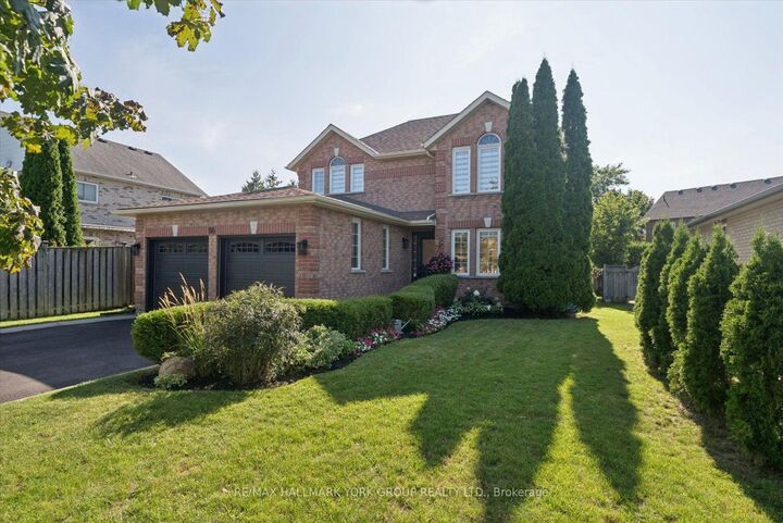 Property Photo: 116 Fairwood Drive ON L4P 3Y1