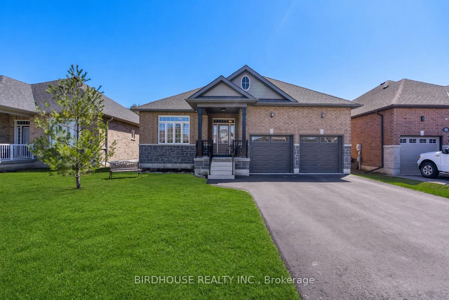 Property Photo: 107 Alcorn Drive ON K9V 0M8