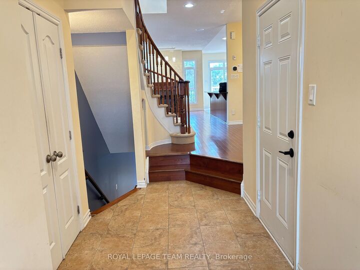 Property Photo: 449 Foxhall Way ON K2M 0G1