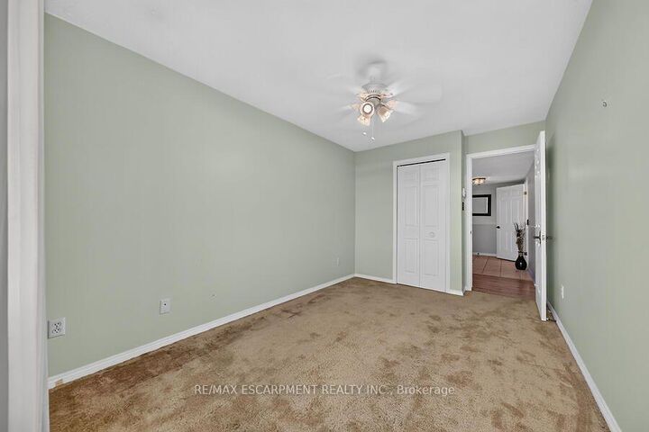 Property Photo: 30 Harrisford Street 908 ON L8K 6N1