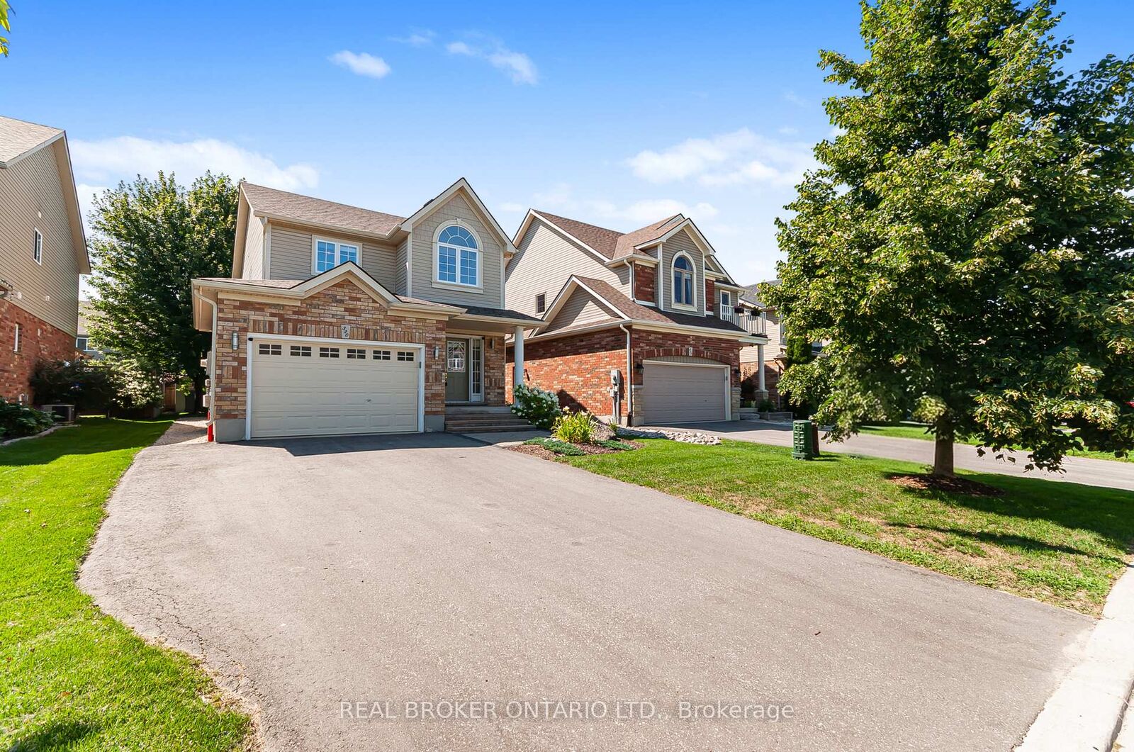 Property Photo: 320 Holden Street ON L9Y 0E1