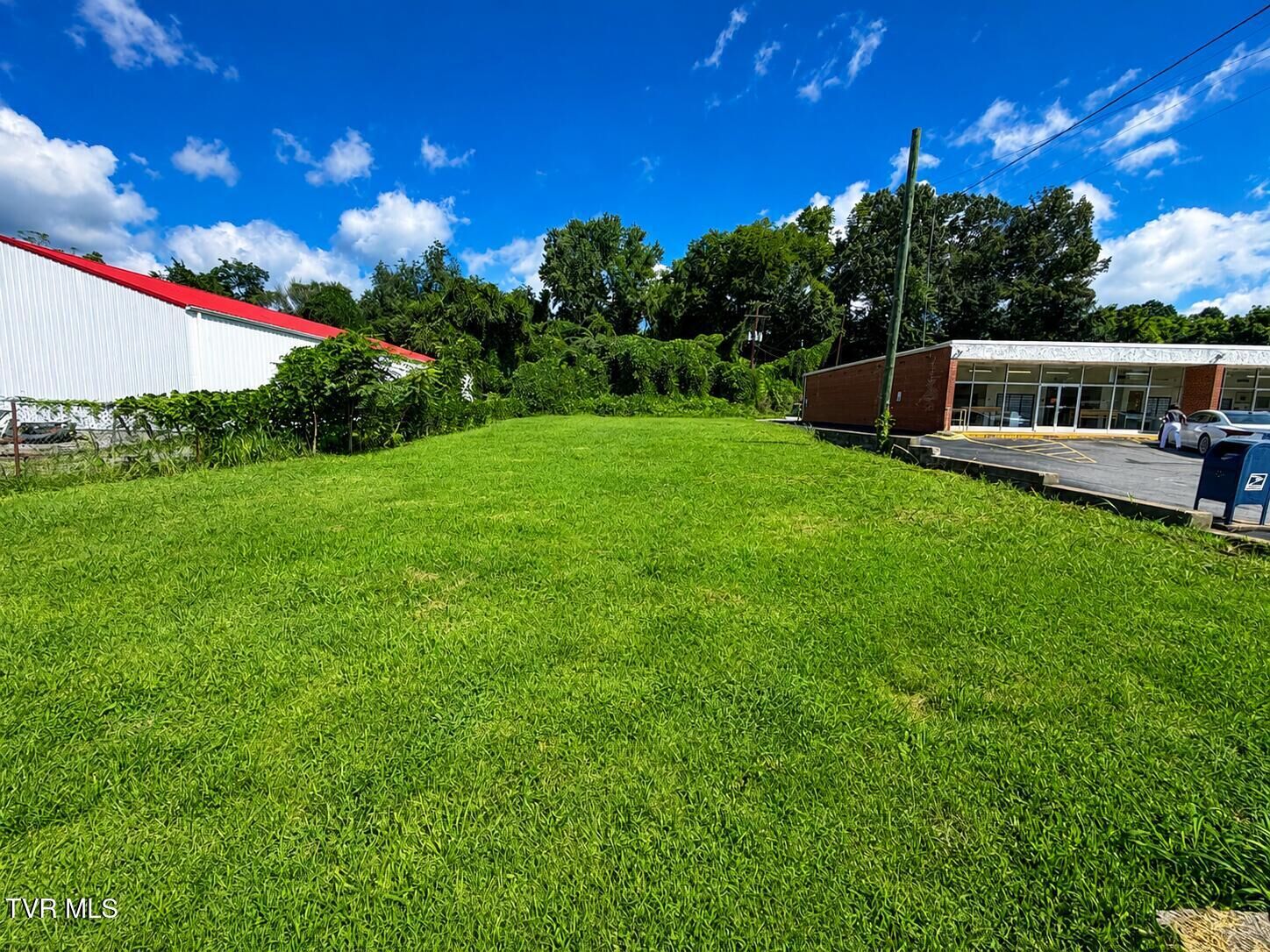 Property Photo:  129 East Main Boulevard  TN 37642 