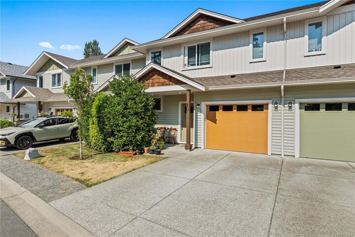 Property Photo: 2109 13th St #10 BC V9N 0B1
