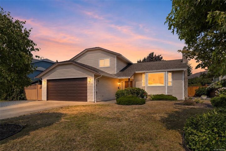 3137 Antrobus Cres — photo 1
