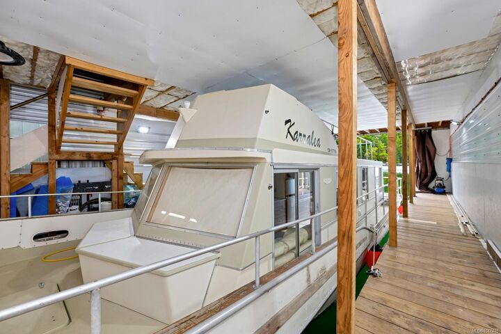Property Photo: 5000 Genoa Bay Hwy #East Wing BC V9L 5Y8