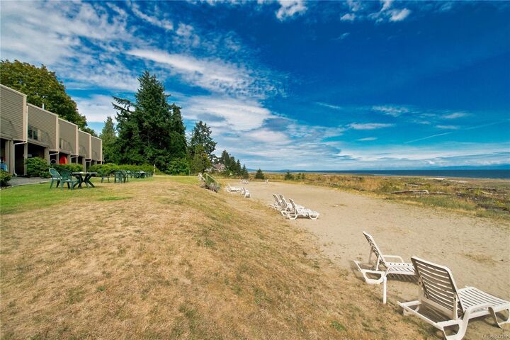 Property Photo:  3295 Island Hwy W #202  BC V9K 2C6 