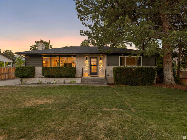 Property Photo: 1550 E Tree View Dr S UT 84124