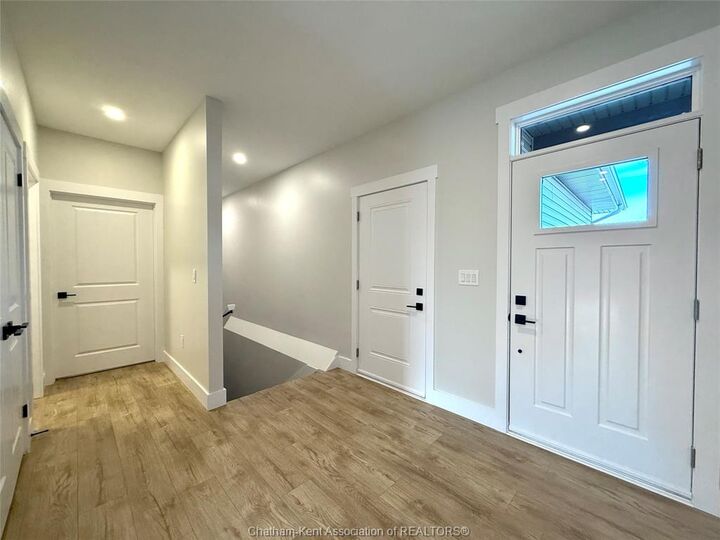Property Photo: 33 Duskridge Road ON N7L 0G7