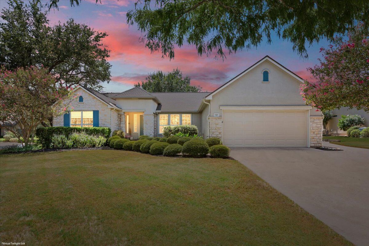 Property Photo: 101 Tipps Court TX 78633