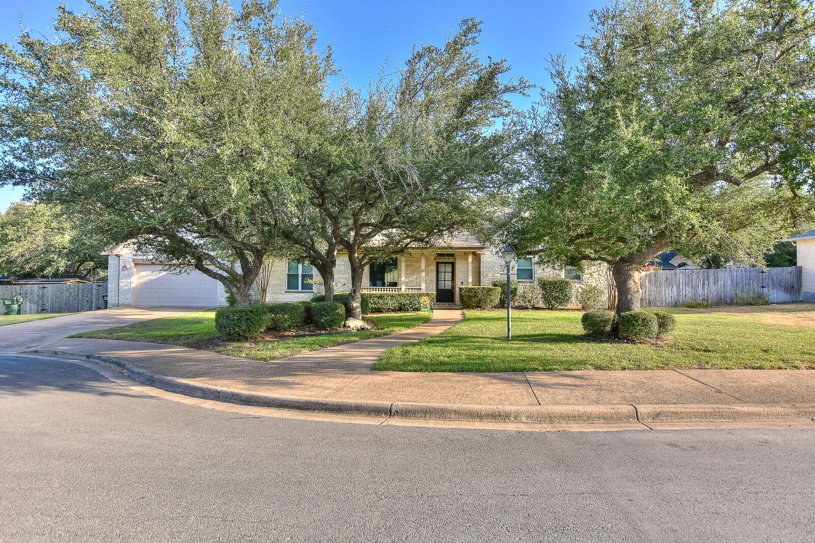 Property Photo: 111 Pecos Court TX 78628