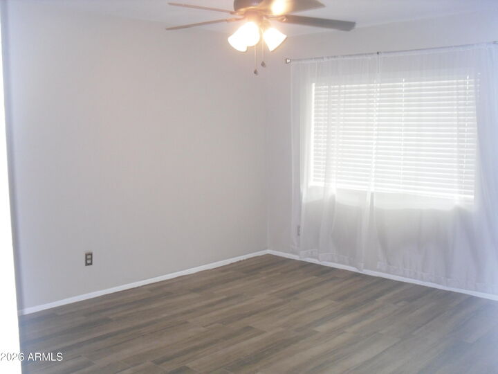Property Photo: 226 W Cholla Street W AZ 85122