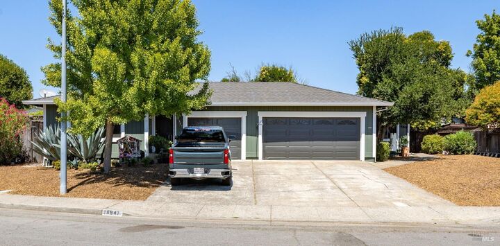 Property Photo: 18847 Park Tree Lane CA 95476