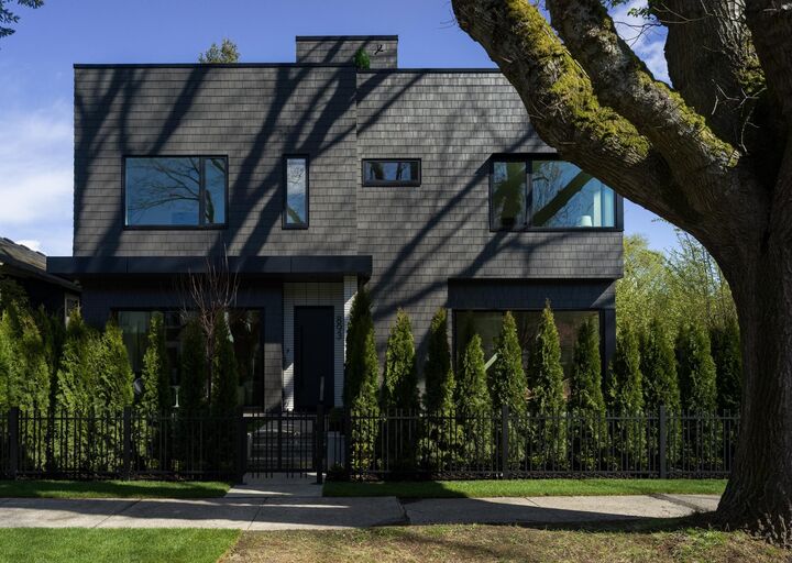 Property Photo:  893 E 21st Avenue  BC V5V 1S3 