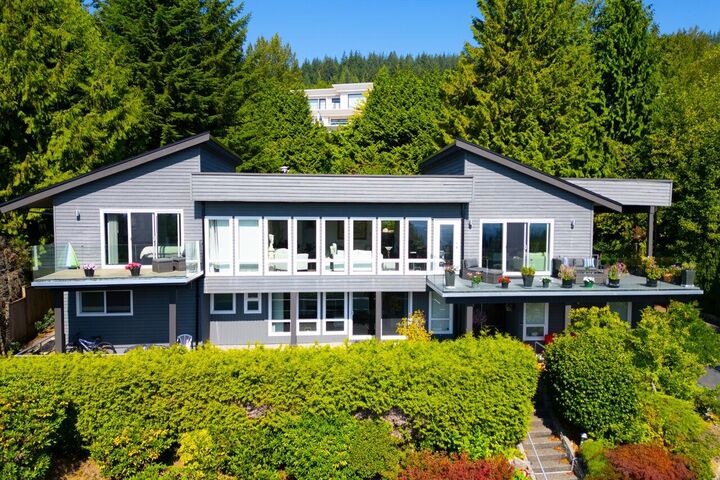 1135 Groveland Court — photo 1