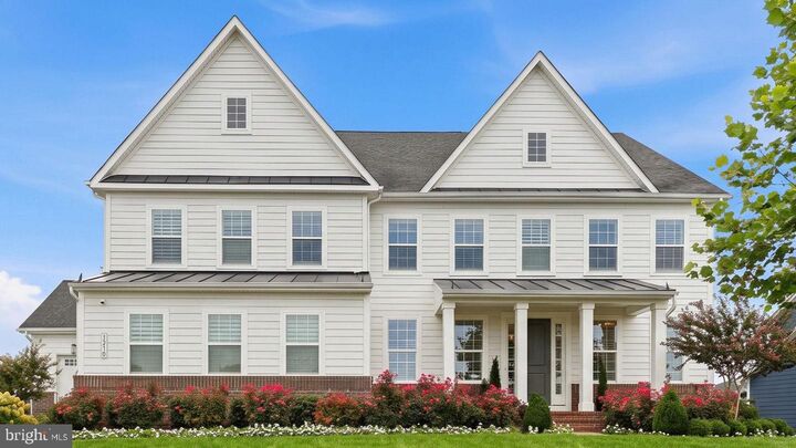Property Photo: 23750 Great Bend Lane VA 20105