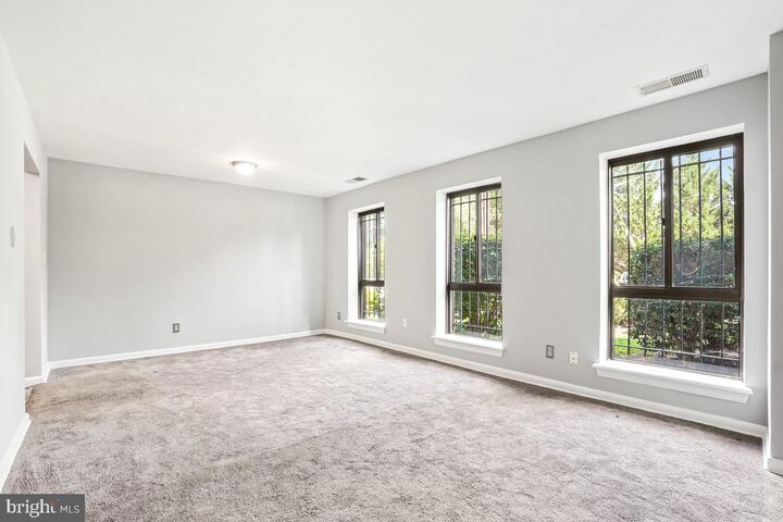 Property Photo:  1713 Gainesville Street SE 101  DC 20020 