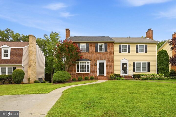 Property Photo: 820 Appleseed Court VA 22601