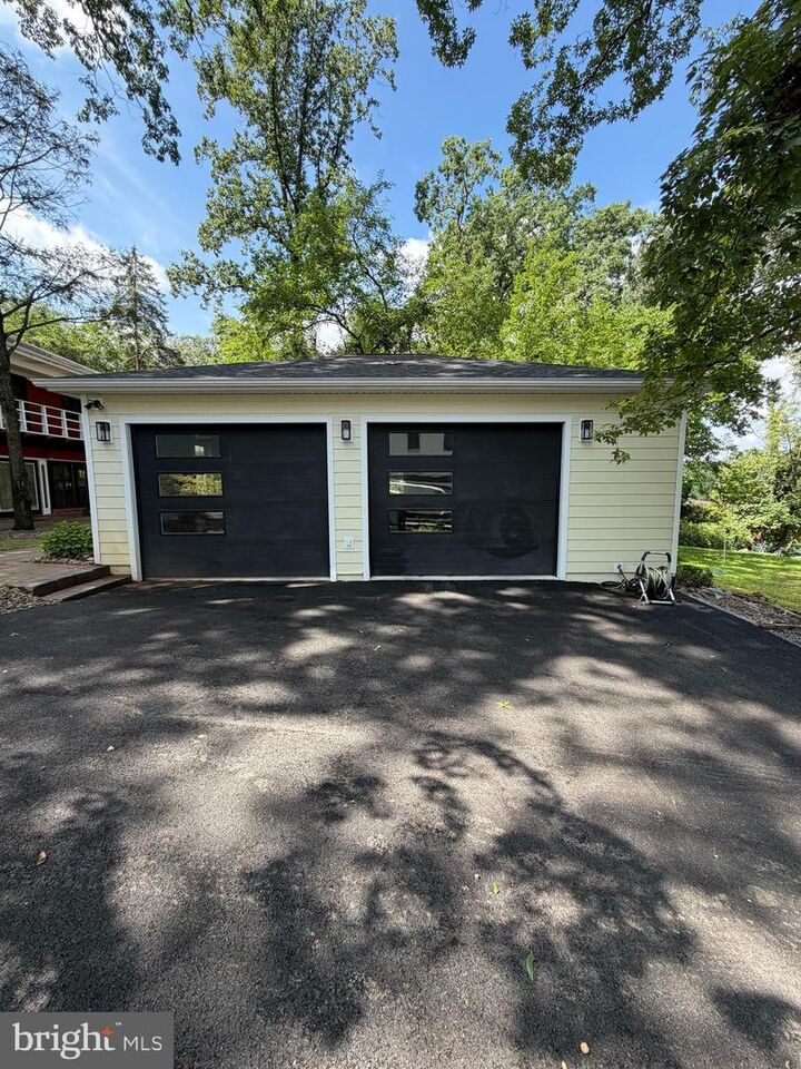 Property Photo: 95 S Hills Dr Drive PA 17033