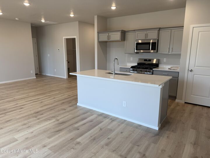 Property Photo: 4511 E Rare Fox Ave ID 83854