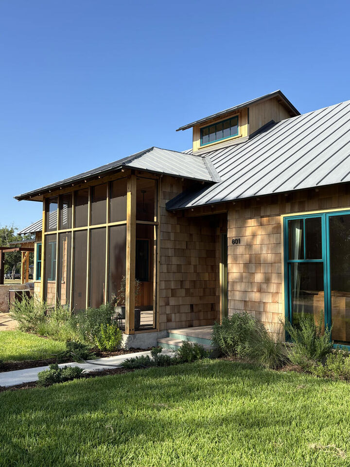 Property Photo:  601 Whitney  TX 78624 
