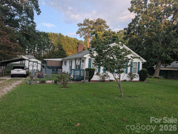 Property Photo:  406 N Kimmons Street N  NC 28088 