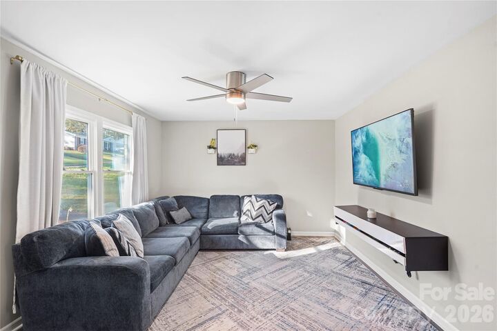 Property Photo: 624 Dundeen Drive NC 28052