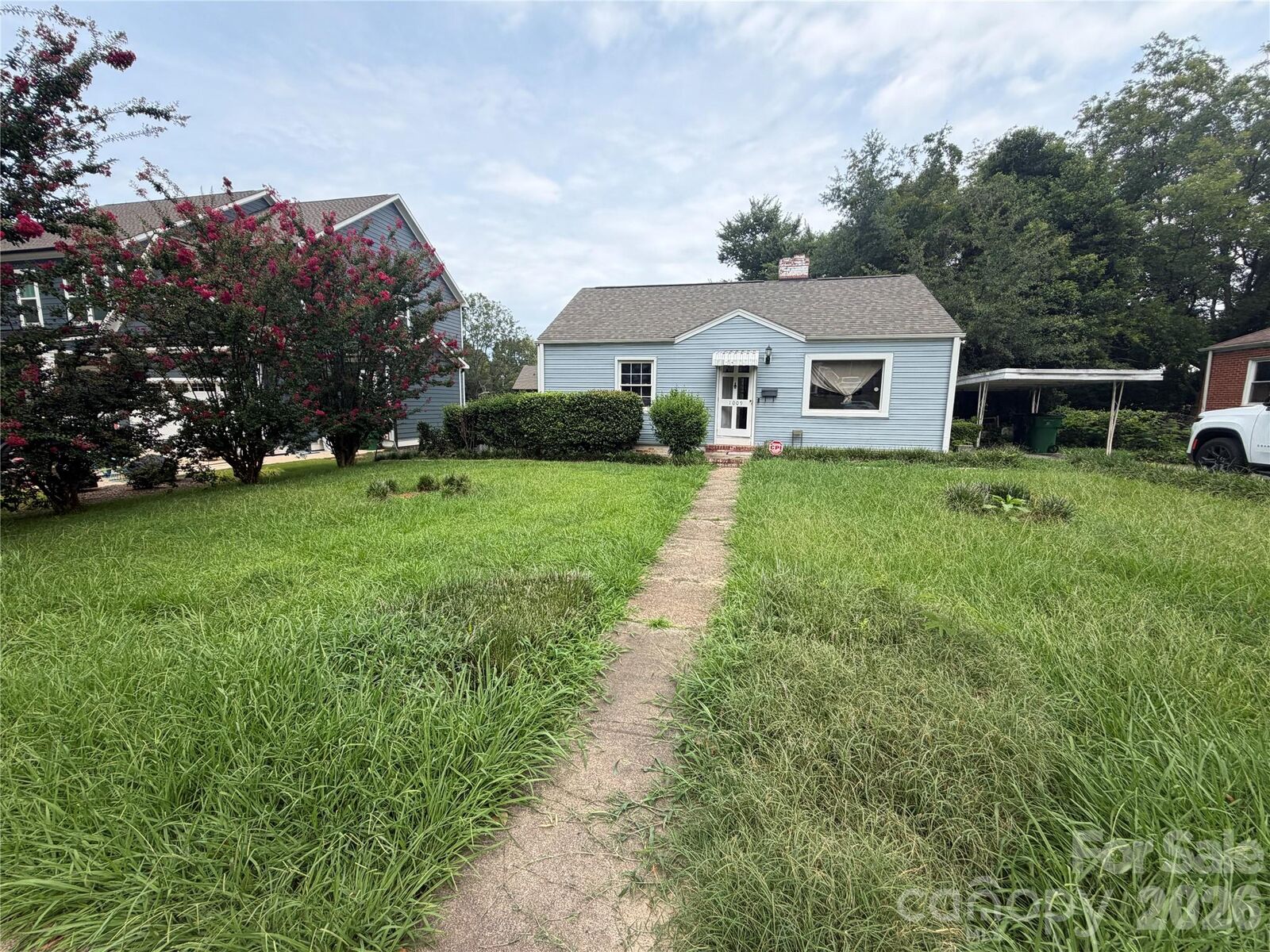 Property Photo:  1009 Woodside Avenue  NC 28205 