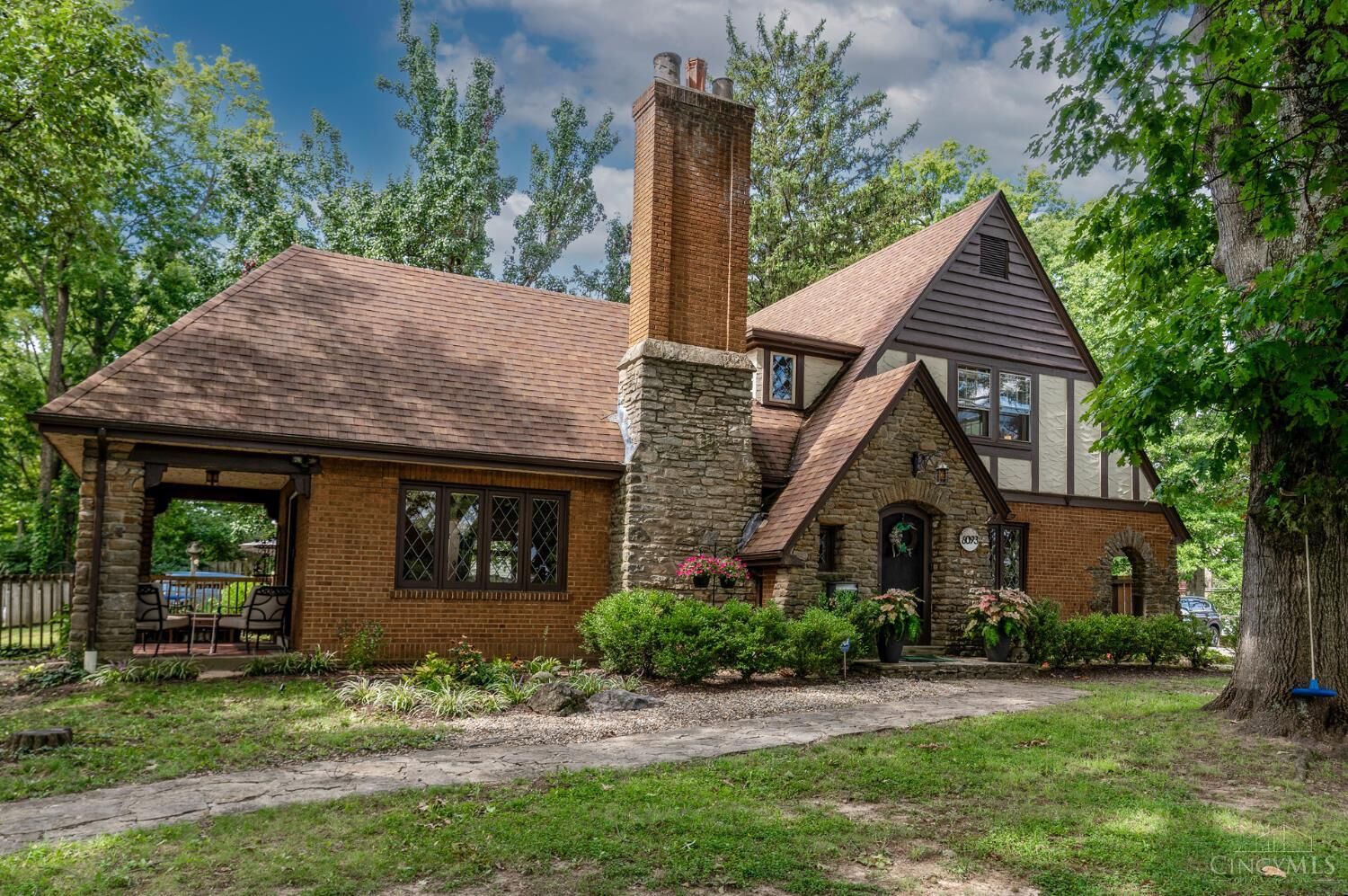 Property Photo:  6093 Belmont Avenue  OH 45224 