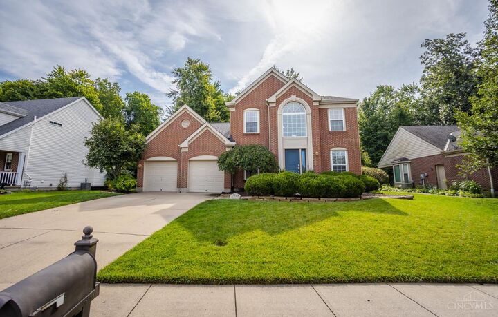Property Photo:  1113 Sparrowwood Boulevard  OH 45103 