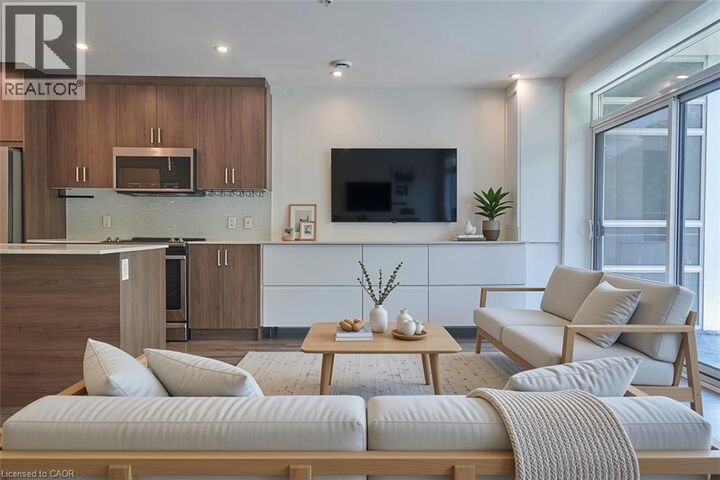 Property Photo:  479 Charlton Avenue East 601  ON L8N 0B4 