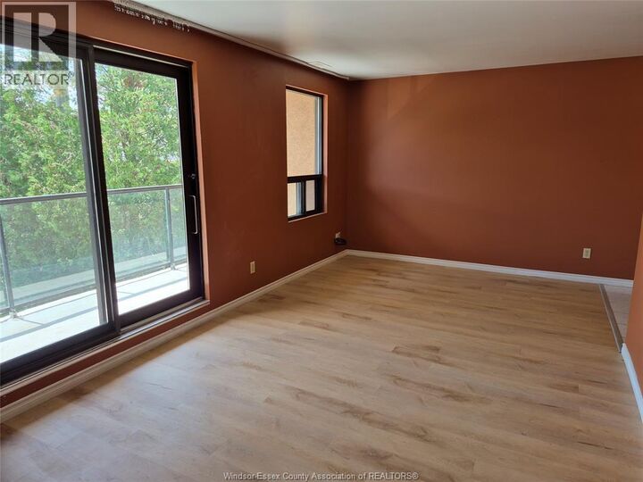 Property Photo:  3875 Tecumseh Road East 3  ON N8W 1T1 