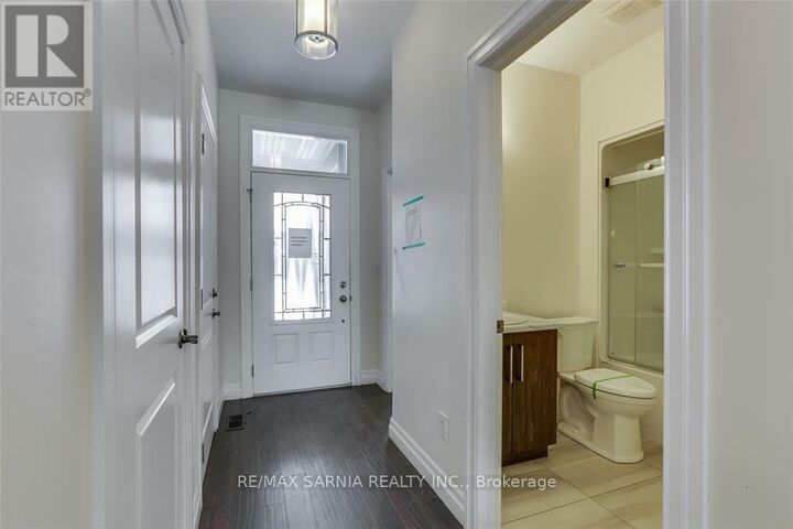 Property Photo: 41 Sleepy Meadow Drive West ON N0P 1A0