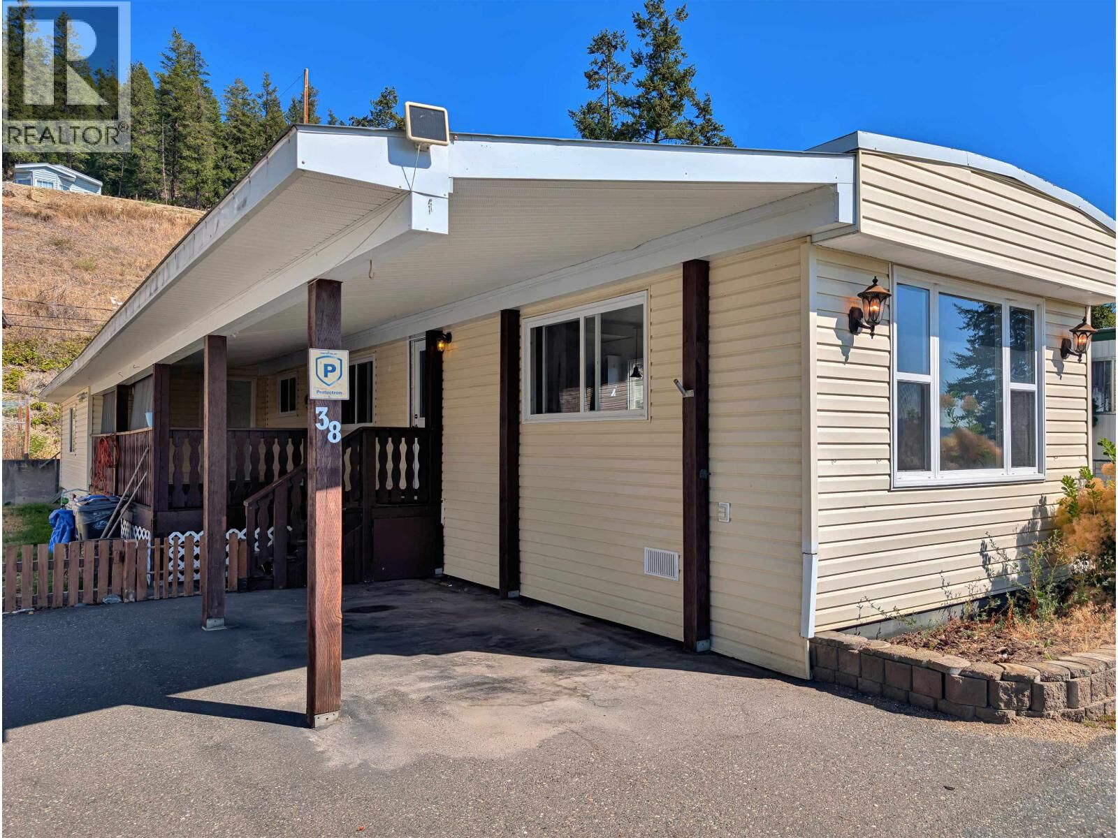Property Photo: 1700 Broadway Avenue 38 BC V2G 2W5