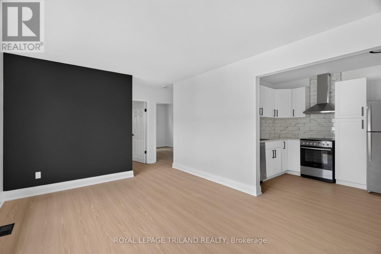 Property Photo:  145 Base Line Road West 14A  ON N6J 1V6 