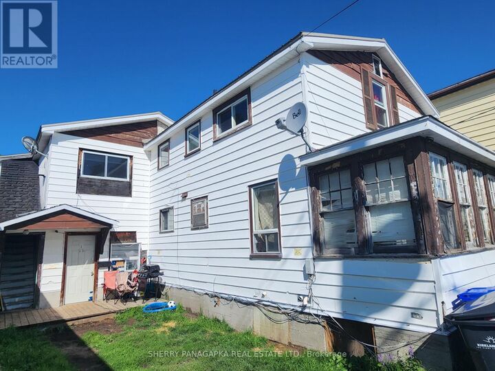 Property Photo:  103 Carter Avenue  ON P2N 1Z6 