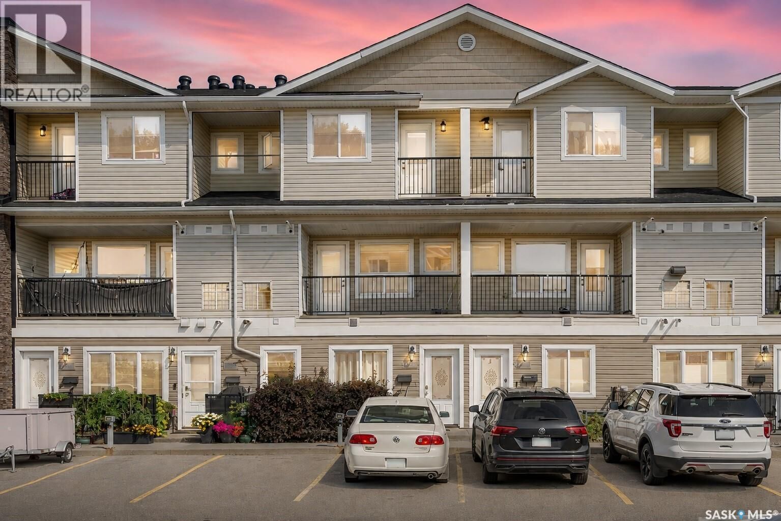 Property Photo:  113 1210 Empress Street  SK S4T 1G7 