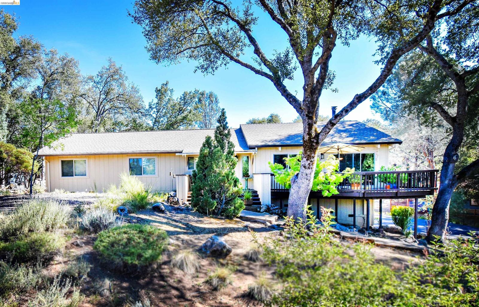 Property Photo: 23101 Gold Springs Dr CA 95310