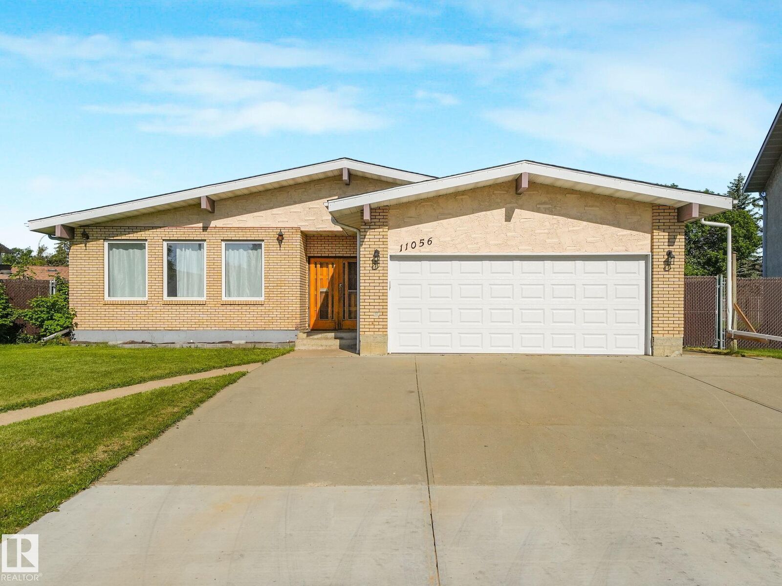 Property Photo: 11056 166 Avenue NW AB T5X 1Y3