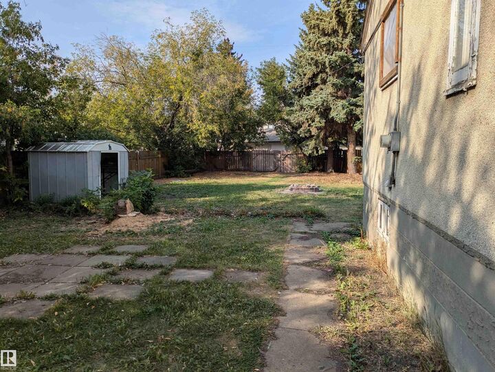 Property Photo:  12804 126 Street NW  AB T5L 0Y1 