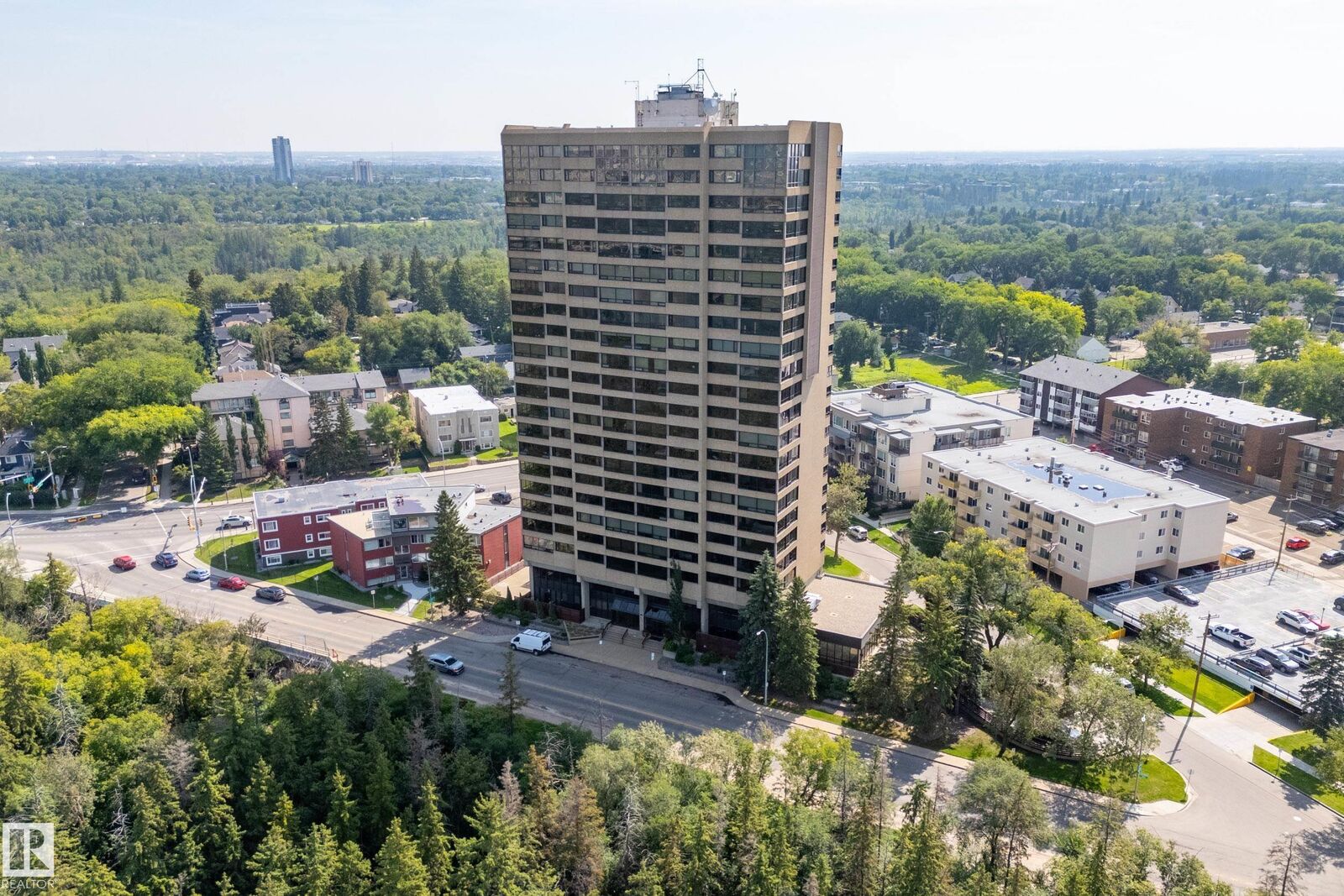 Property Photo: 9929 Saskatchewan Drive NW 303 AB T6E 5J9