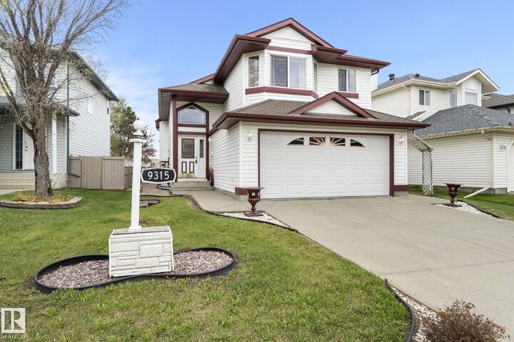 Property Photo: 9315 162 Avenue NW AB T5Z 3N2