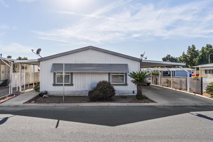 Property Photo:  1343 W Morton #73 Avenue  CA 93257 