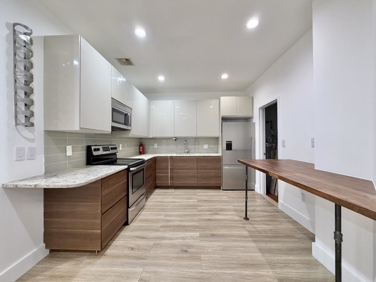 Property Photo:  75 Liberty Ave D11  NJ 07306 
