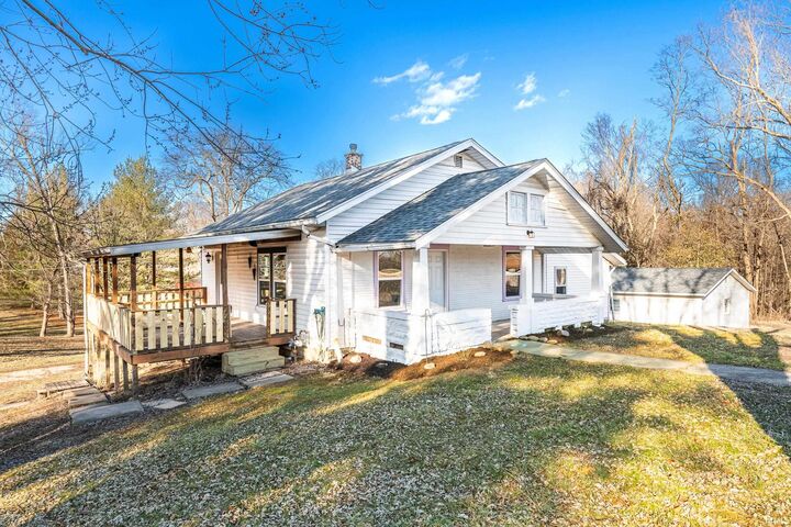 Property Photo: 715 25th Street IN 47421-5107