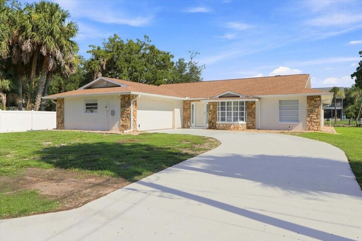 Property Photo: 11291 W Coral Ct FL 34429