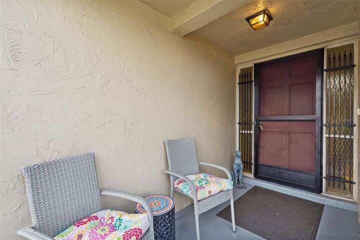 Property Photo: 638 Sausalito Boulevard B5 FL 32707
