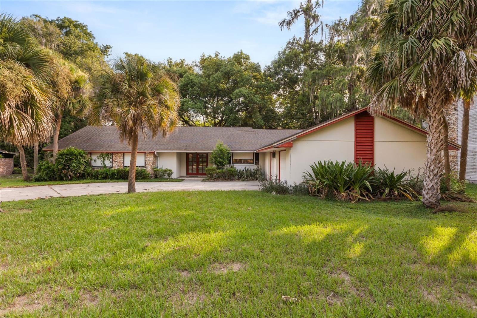 Property Photo: 3889 N Lake Orlando Parkway FL 32808